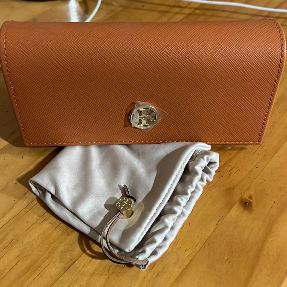 Tory burch!!